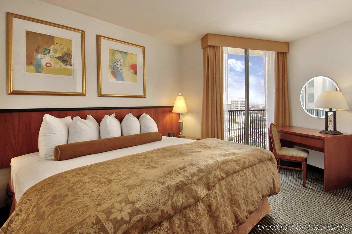 Embassy Suites Philadelphia - Center City Номер фото