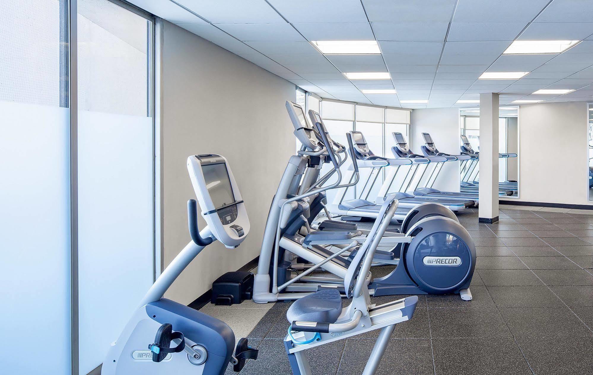 Embassy Suites Philadelphia - Center City Екстер'єр фото